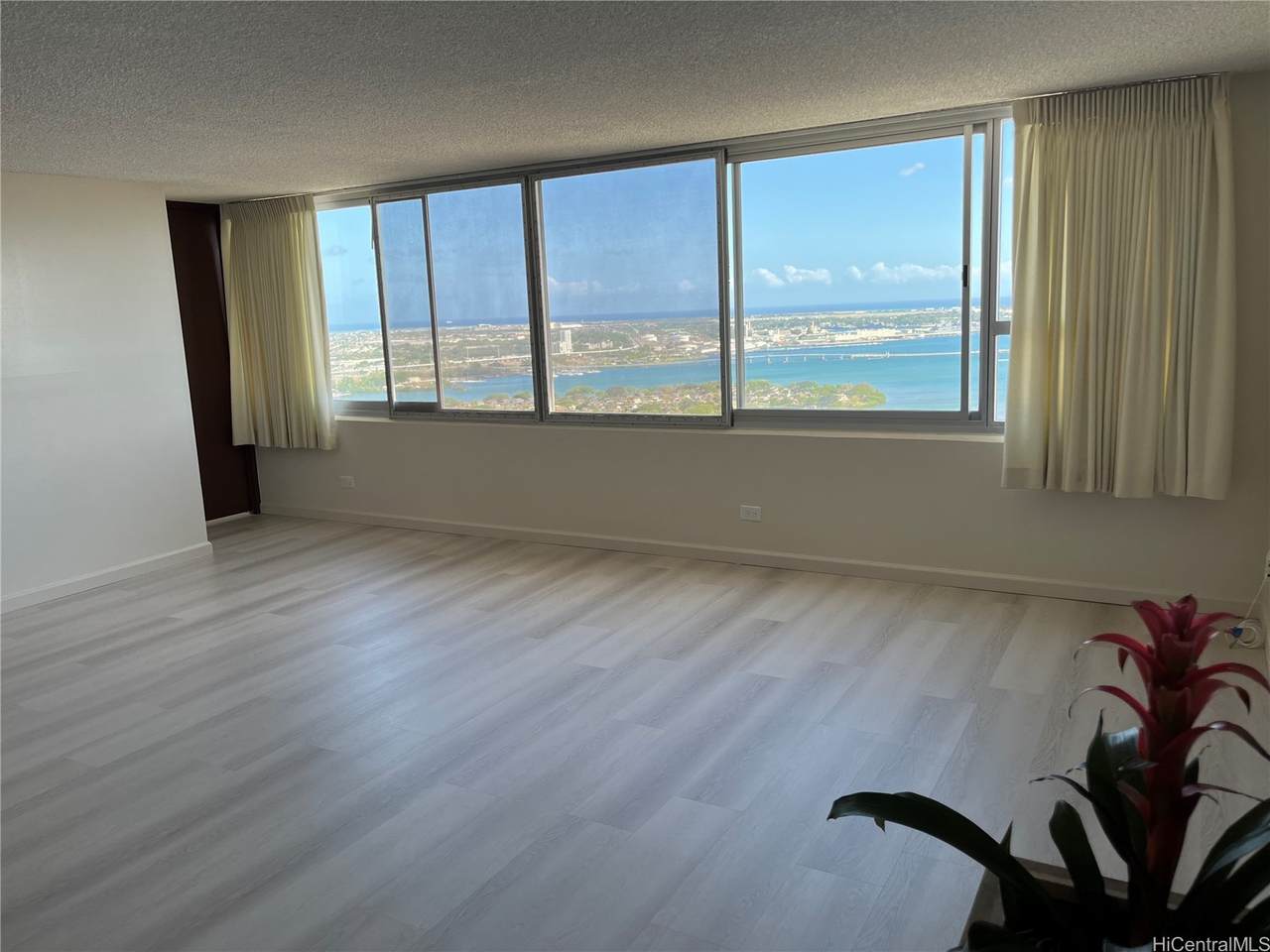 98-288 Kaonohi Street - Photo 1