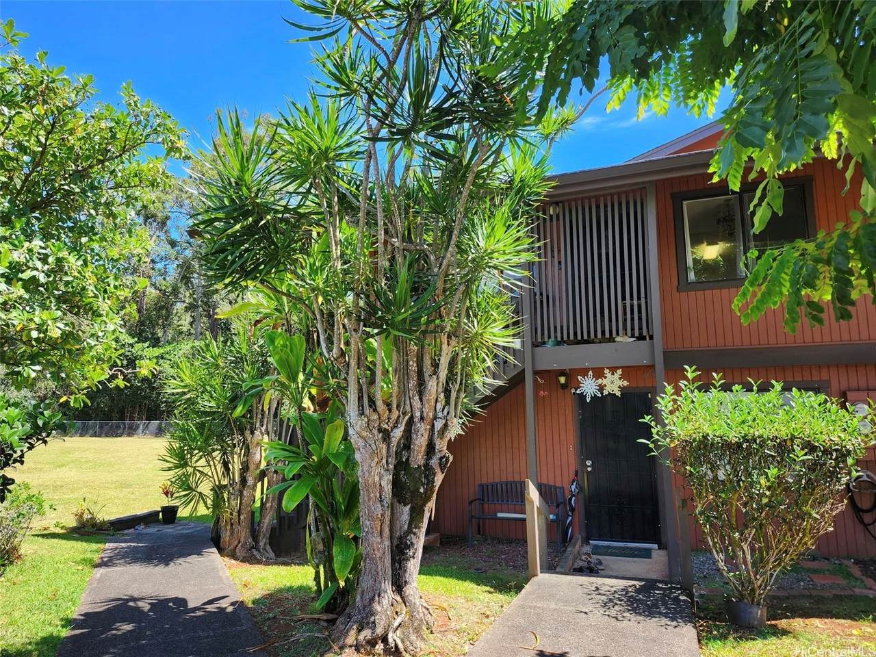 2069 California Avenue - Photo 1