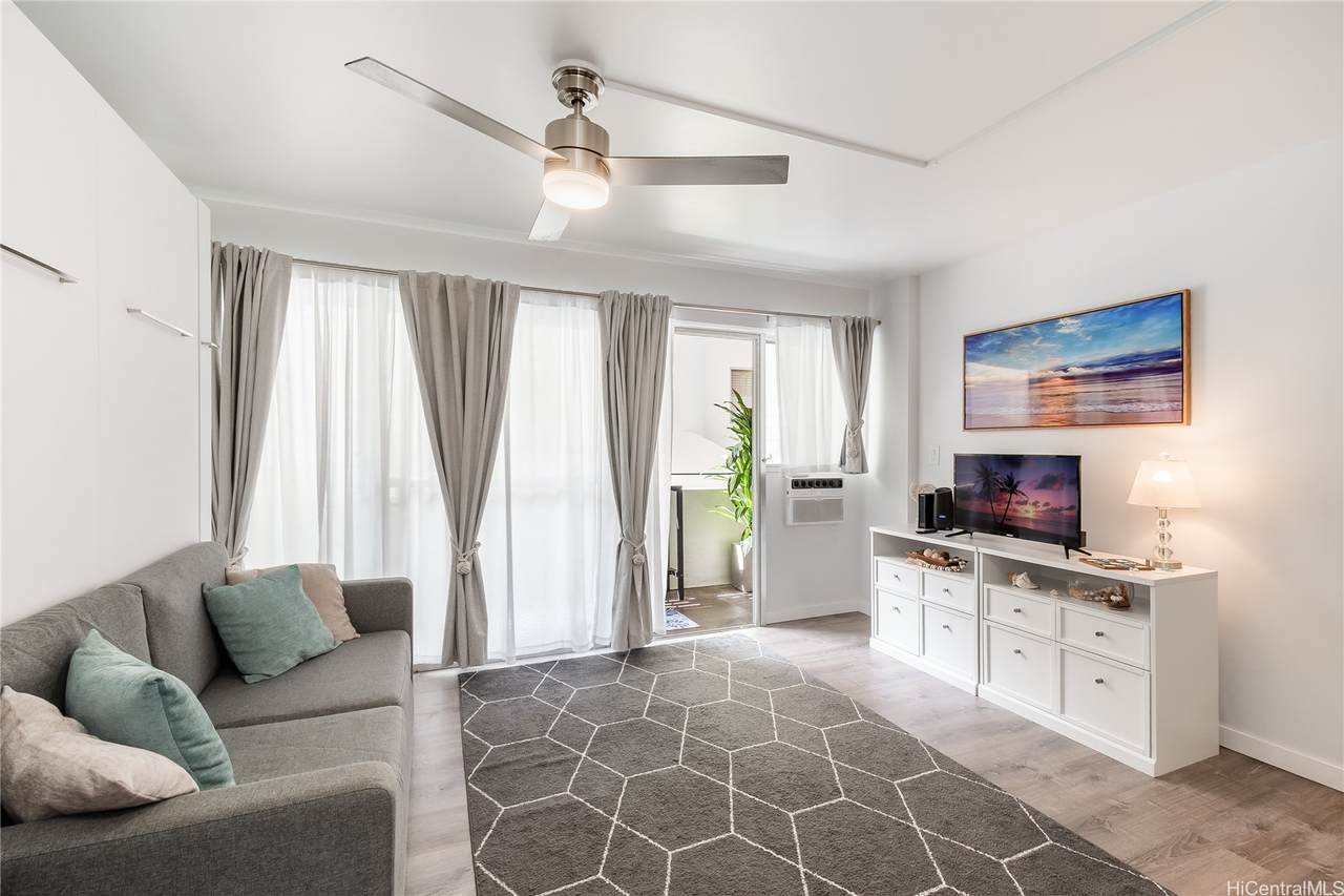 247 Beach Walk - Photo 1