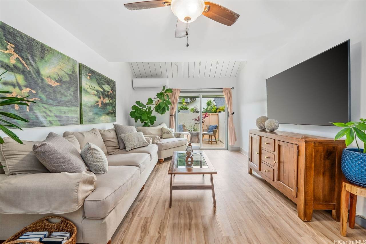 553 Pepeekeo Street - Photo 1
