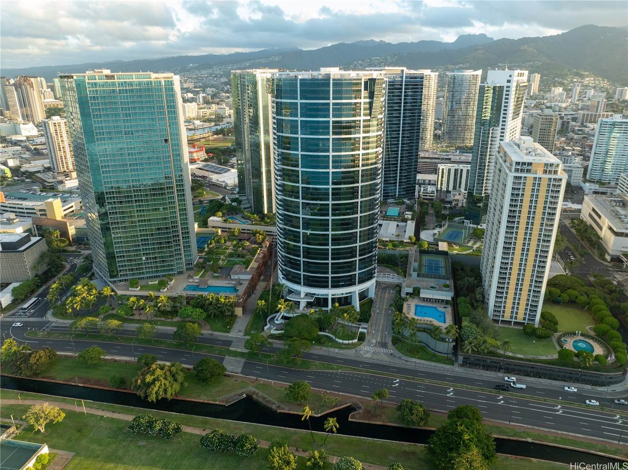 1330 Ala Moana Boulevard - Photo 1