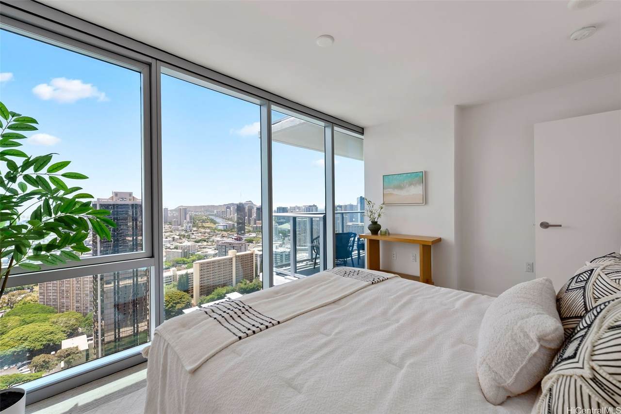 1515 Liona Street - Photo 1