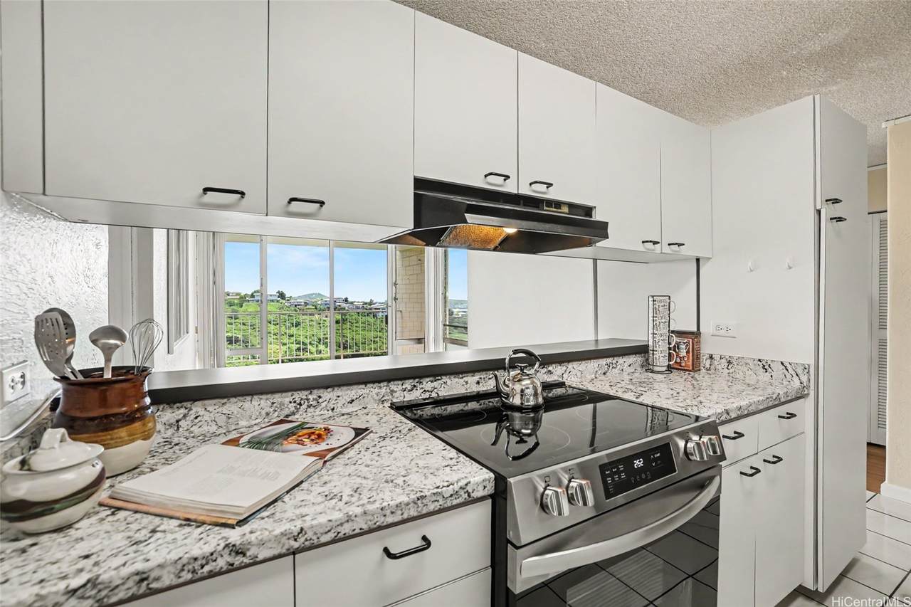 98-707 Iho Place - Photo 1