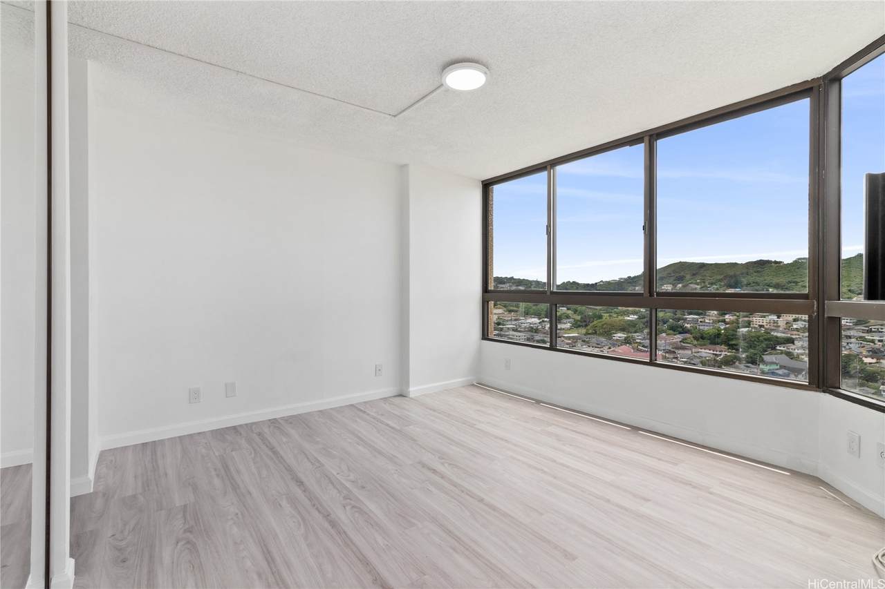https://bt-photos.global.ssl.fastly.net/honolulu/1280_boomver_3_202608724-2.jpg