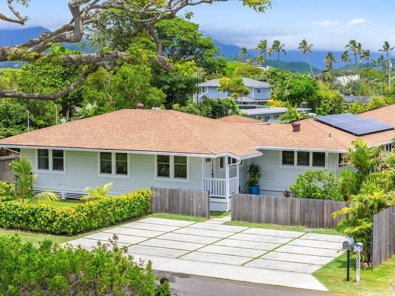 244 Awakea Road - Photo 1