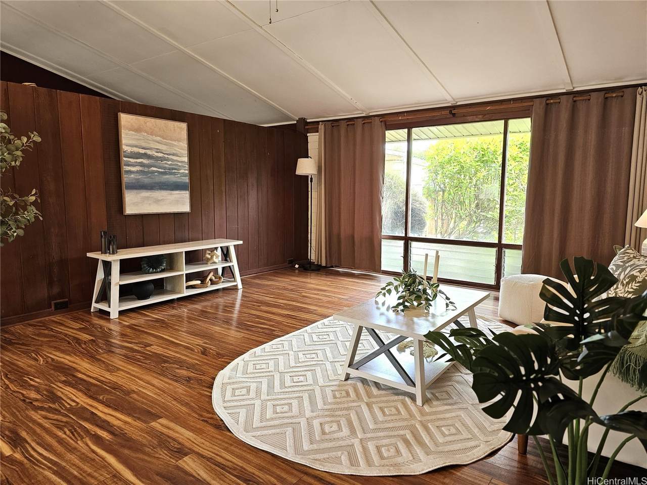 https://bt-photos.global.ssl.fastly.net/honolulu/1280_boomver_3_202609716-2.jpg