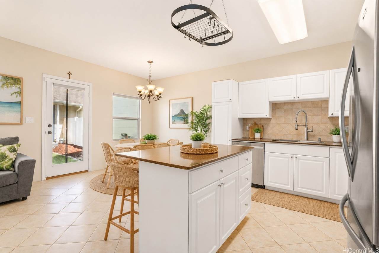 91-1040 Kaileolea Drive - Photo 1