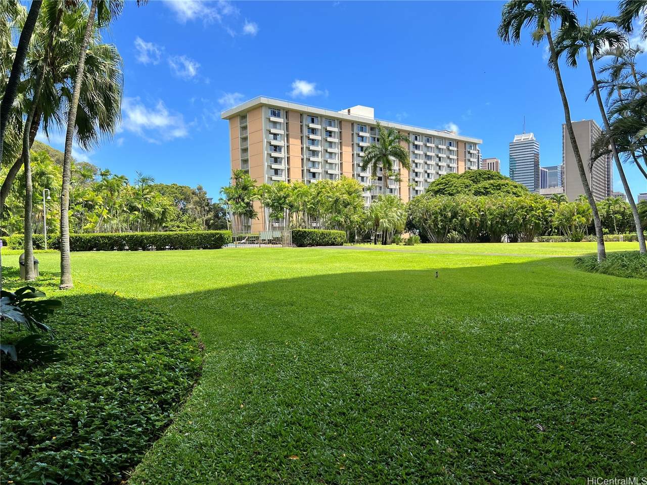 1511 Nuuanu Avenue - Photo 1