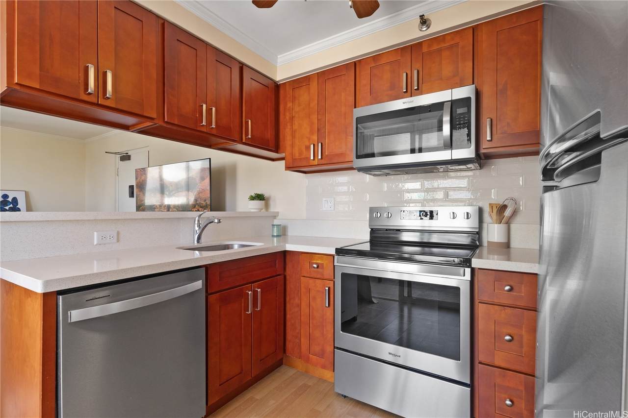 2916 Date Street - Photo 1