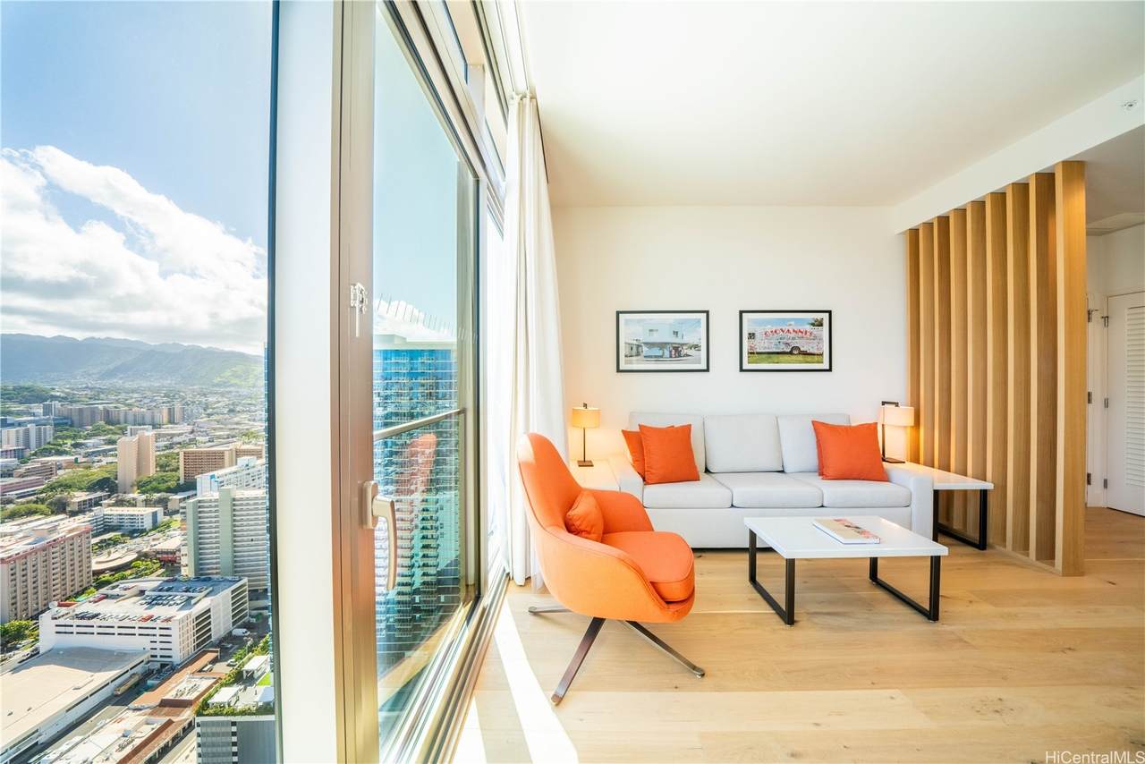 1390 Kapiolani Boulevard - Photo 1