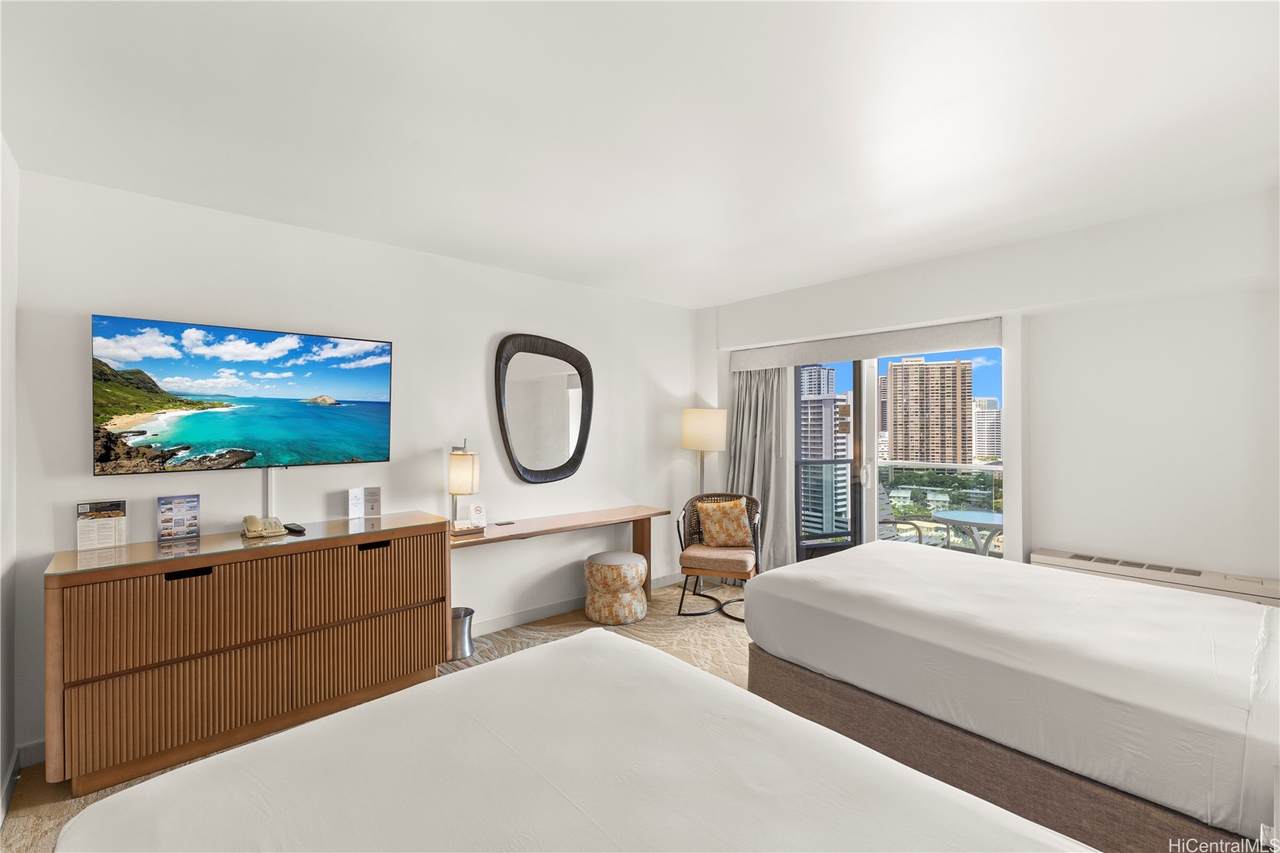 https://bt-photos.global.ssl.fastly.net/honolulu/1280_boomver_3_202517693-2.jpg
