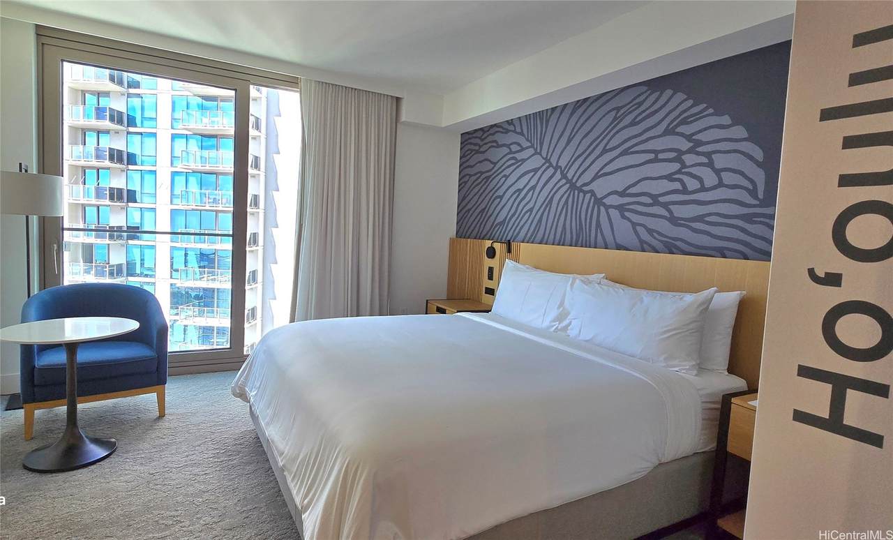 1390 Kapiolani Boulevard - Photo 1