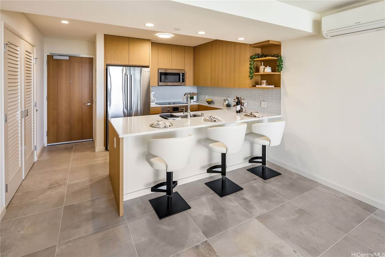 1388 Kapiolani Boulevard - Photo 1