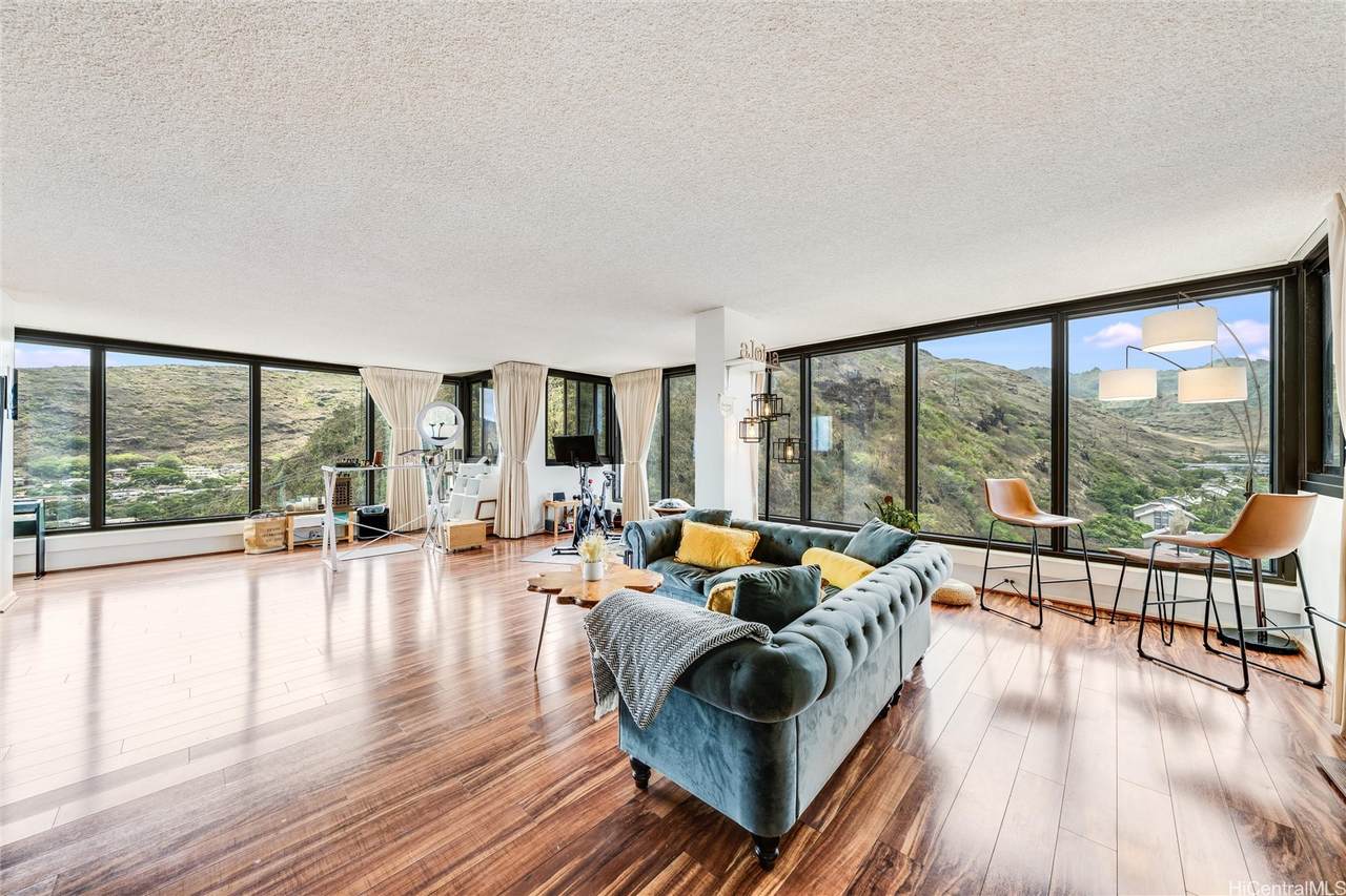 250 Kawaihae Street - Photo 1