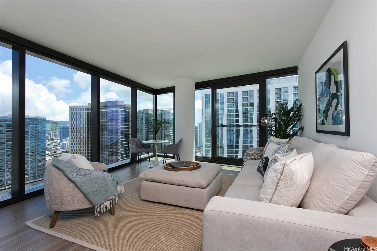 333 Ward Avenue - Photo 1
