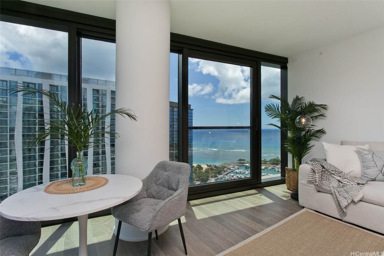 https://bt-photos.global.ssl.fastly.net/honolulu/1280_boomver_3_202610871-2.jpg