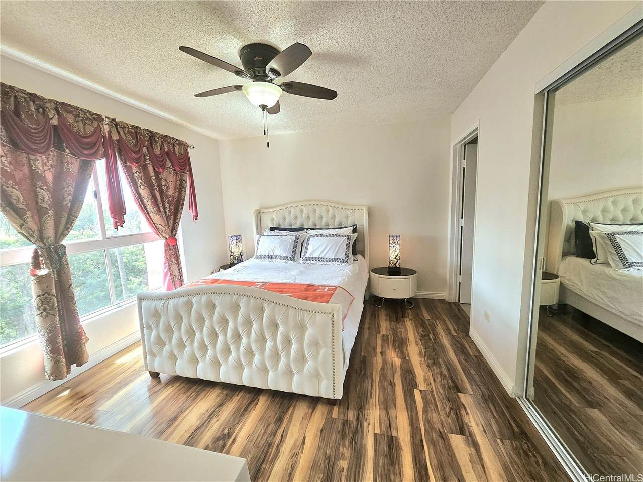 1090 Ala Napunani Street - Photo 1