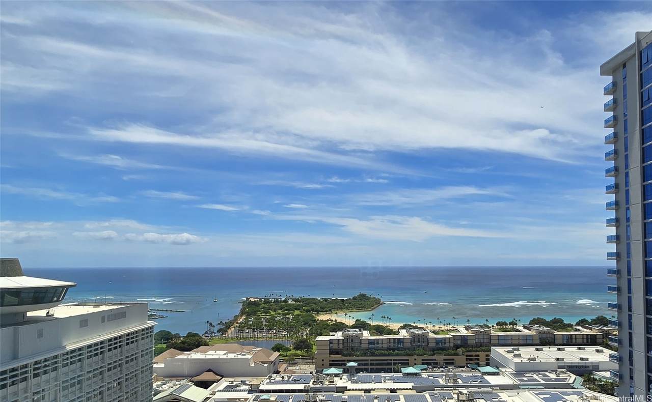 1390 Kapiolani Boulevard - Photo 1