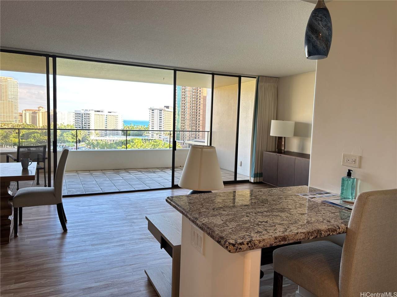 https://bt-photos.global.ssl.fastly.net/honolulu/1280_boomver_9_202604373-2.jpg