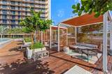 987 Queen Street - Photo 16