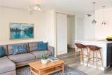 320 Liliuokalani Avenue - Photo 1