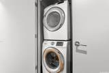 1001 Queen Street - Photo 17