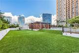 987 Queen Street - Photo 17