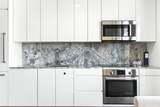 987 Queen Street - Photo 9