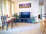 2522 Date Street - Photo 2