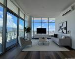 1515 Liona Street - Photo 2