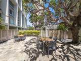 555 University Avenue - Photo 11