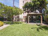 555 University Avenue - Photo 12