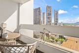 555 University Avenue - Photo 9