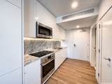 987 Queen Street - Photo 3