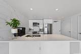 1001 Queen Street - Photo 8