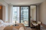 987 Queen Street - Photo 17