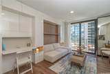 987 Queen Street - Photo 3