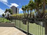 1001 Queen Street - Photo 17