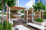 987 Queen Street - Photo 12