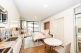 987 Queen Street - Photo 3