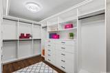 555 University Avenue - Photo 12