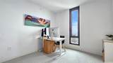 987 Queen Street - Photo 12