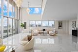 555 University Avenue - Photo 7