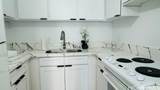 303 Liliuokalani Avenue - Photo 18