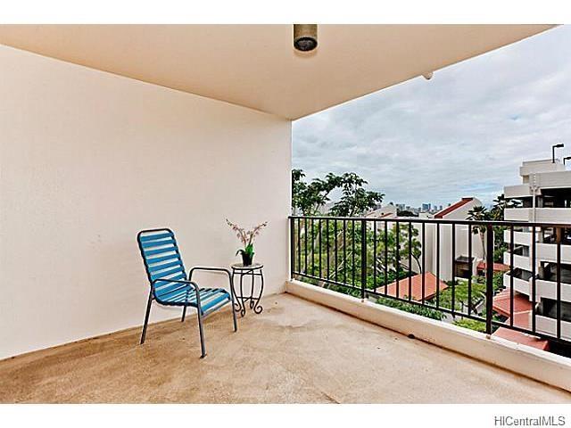 3138 Waialae Avenue - Photo 1