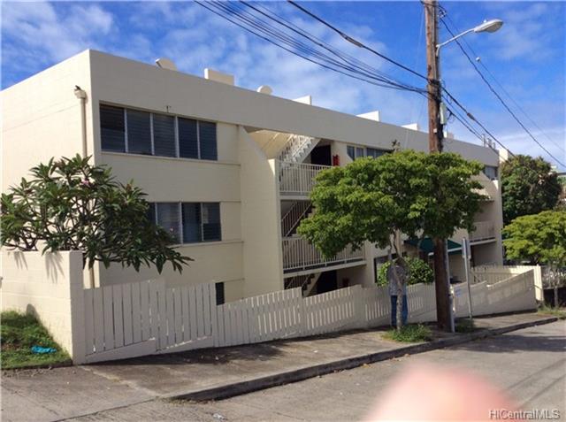 502 Captain Cook Avenue - Photo 1