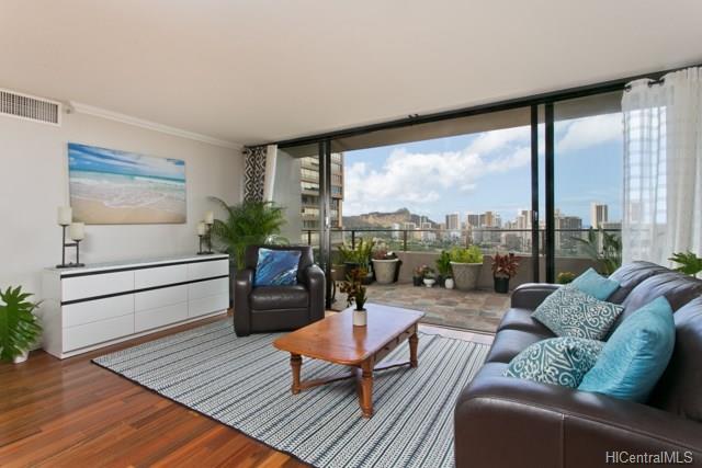 581 Kamoku Street - Photo 1