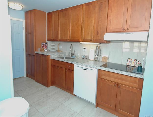 225 Kaiulani Avenue - Photo 1