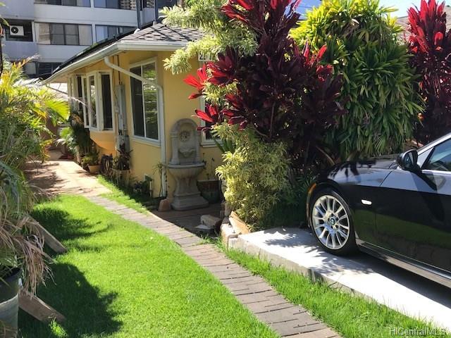 2612-B Kapiolani Boulevard - Photo 1