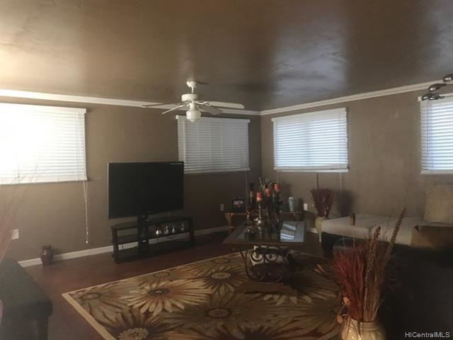 86-256 Alamihi Street - Photo 1